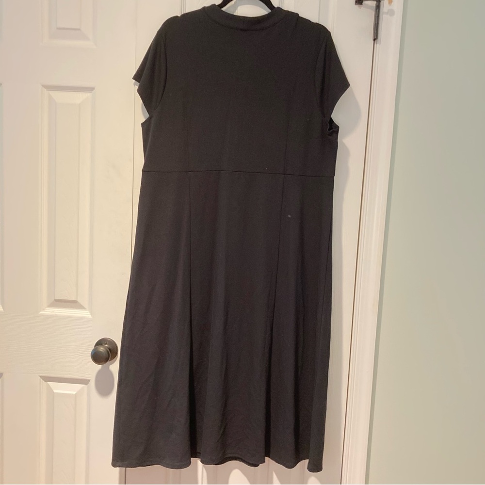 J. Jill Black Midi Dress with V-Notch - Picture 3 of 6